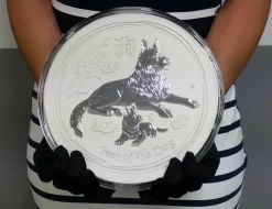 Lunar II - Hund - 10 Kg Silber 2018*